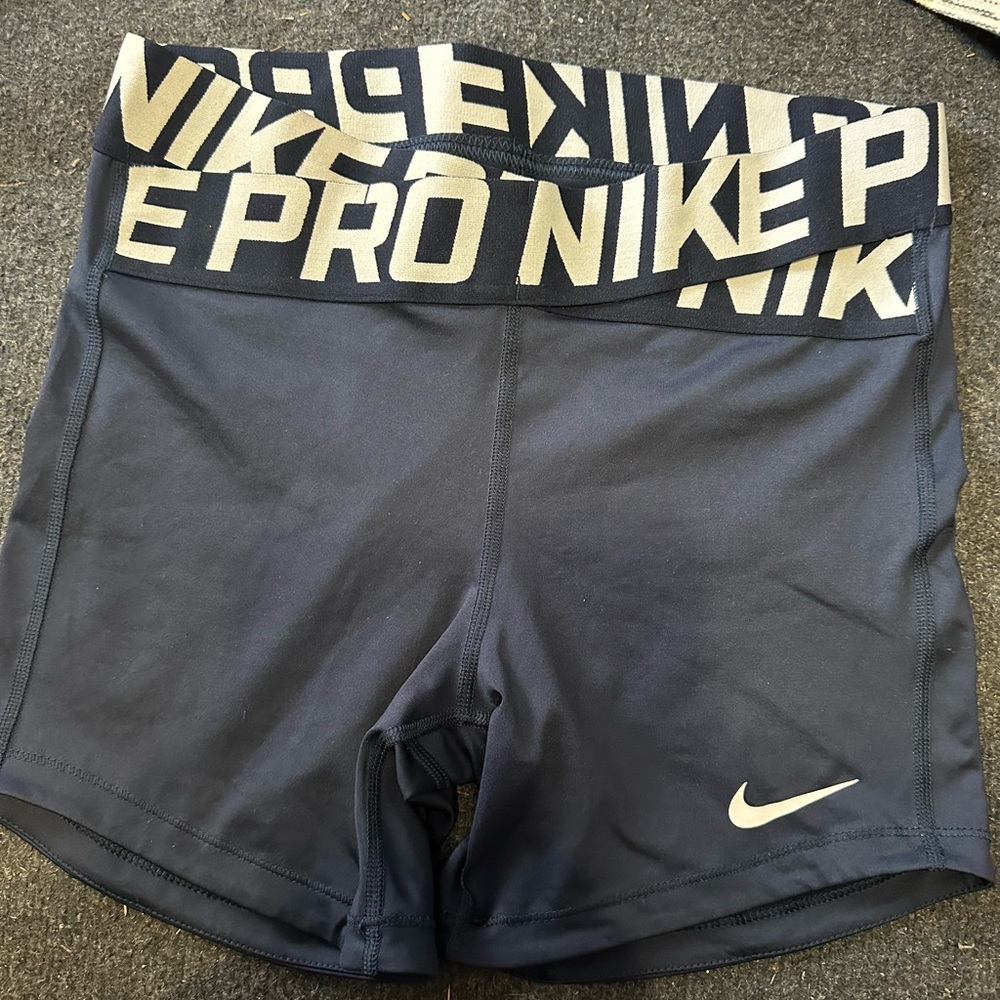 Nike short bundle x2